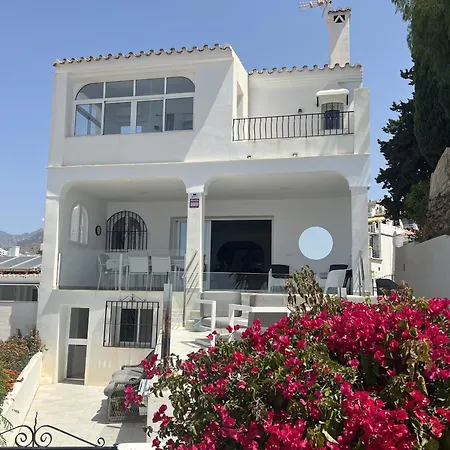 Ap393 - Almendros Nerja