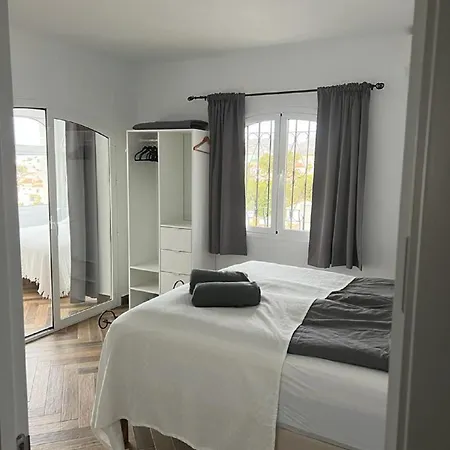 Ap393 - Almendros Вілла